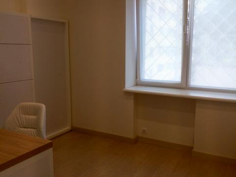 комерційна за адресою Печенізька вул., 16