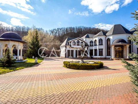 дом по адресу підгірна, 36