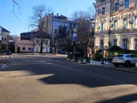 комерційна за адресою Футуристів пров. (Маяковського), 5