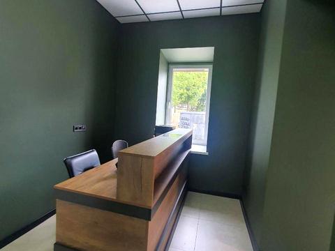 комерційна за адресою Шевченка вул., 2б