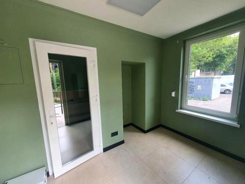 комерційна за адресою Шевченка вул., 2б