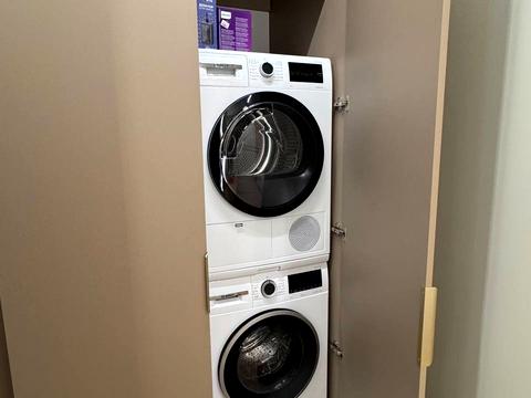 квартира за адресою Андрія Верхогляда вул. (Михайла Драгомирова), 14-А