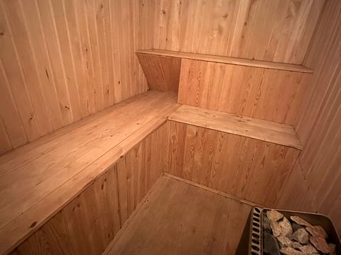 будинок за адресою Любомира Гузара вул., 28