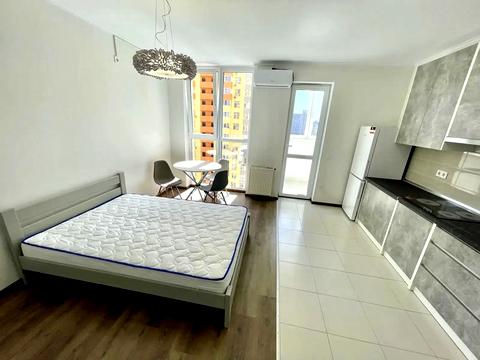 квартира за адресою Сім'ї Кульженків вул. (Петра Дегтяренка), 37