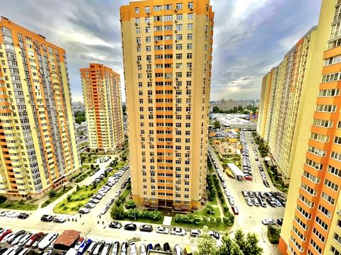 квартира за адресою Сім'ї Кульженків вул. (Петра Дегтяренка), 37