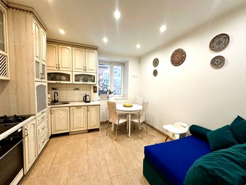 квартира за адресою Академіка Лебедєва вул., 1