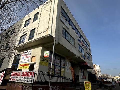 комерційна за адресою Героїв Дніпра вул., 34