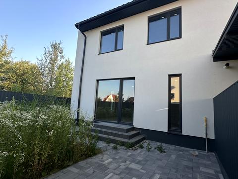 будинок за адресою Богдана Хмельницького вул.