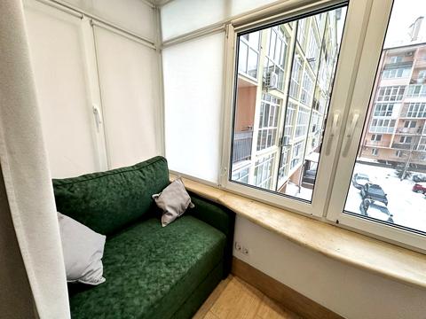 квартира за адресою Академіка Лебедєва вул., 1