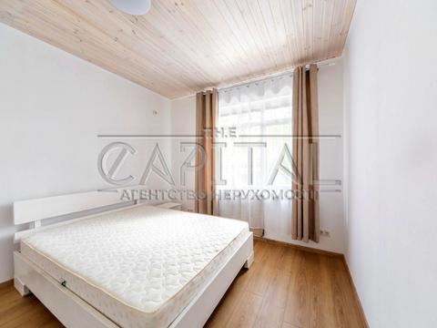 будинок за адресою Абрикосова вул.