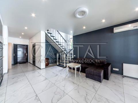 будинок за адресою Абрикосова вул.