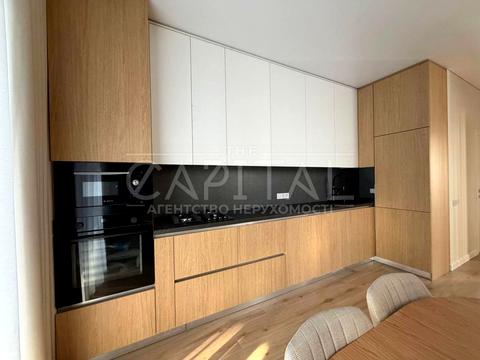 будинок за адресою Соборна вул. ()