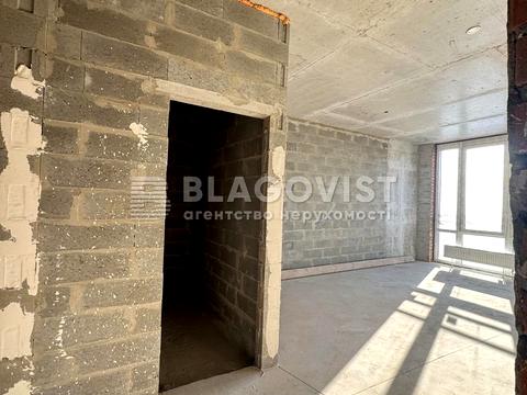 квартира за адресою Дніпровська набережна вул., 18-А