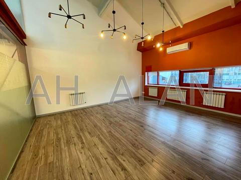 комерційна за адресою Київ, Євгена Сверстюка вул. (Марини Раскової), 1