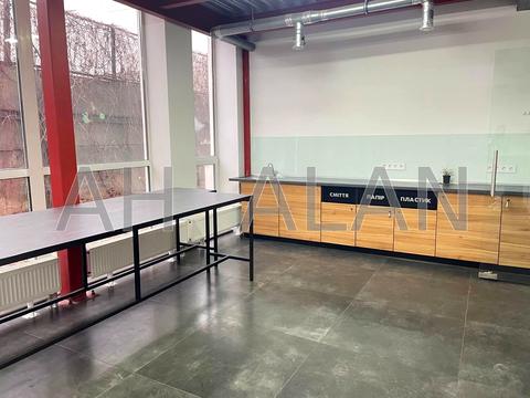 комерційна за адресою Київ, Євгена Сверстюка вул. (Марини Раскової), 1