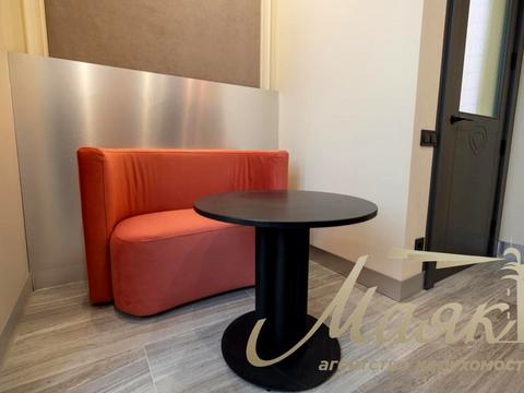 комерційна за адресою Антоновича вул. (Горького), 3