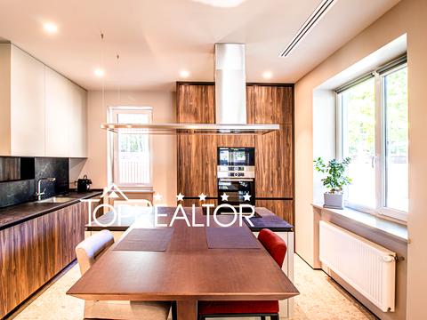 будинок за адресою Лісна