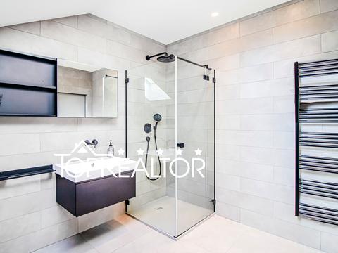 будинок за адресою Лісна