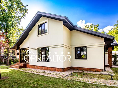 будинок за адресою Лісна