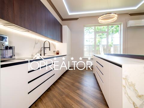 будинок за адресою Лісна