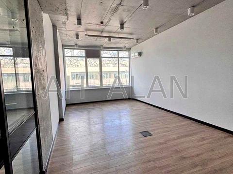 коммерческая по адресу Трускавецкая ул., 4-Б