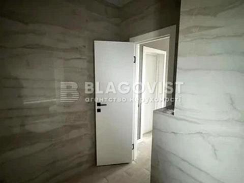 дом по адресу Космонавтів, 1