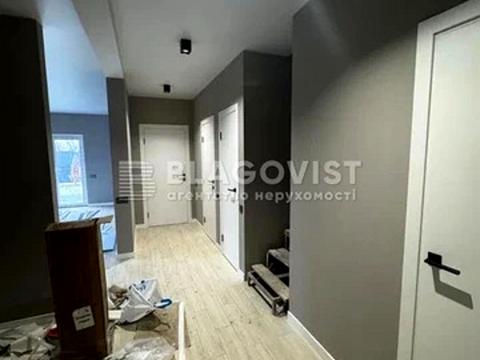 дом по адресу Космонавтів, 1