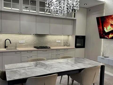 будинок за адресою с. Петропавлівська борщагівка, Соборна