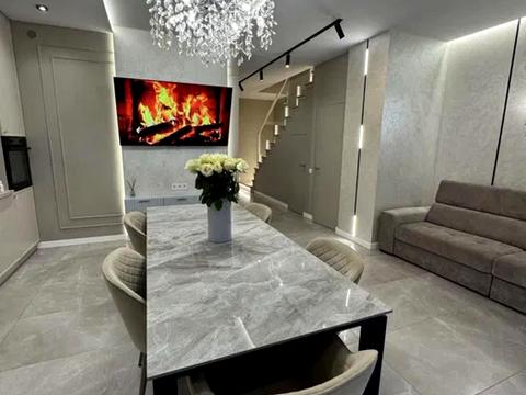 будинок за адресою с. Петропавлівська борщагівка, Соборна