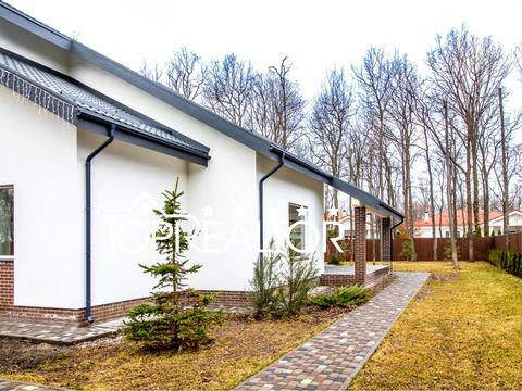 будинок за адресою Лісна