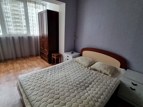 квартира за адресою Анни Ахматової вул., 4