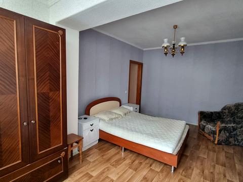 квартира за адресою Анни Ахматової вул., 4