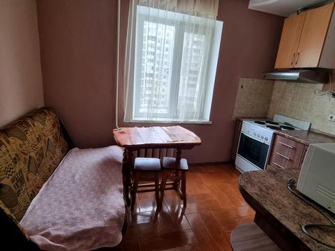 квартира за адресою Анни Ахматової вул., 4