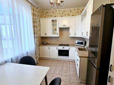 квартира за адресою Молдовська вул. (Молдавська), 2