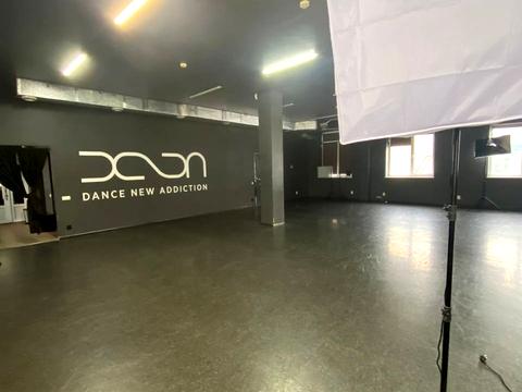 комерційна за адресою Промислова вул., 50а