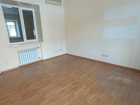 комерційна за адресою Рогнідинська вул., 1/13