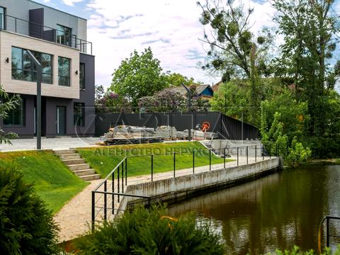 дом по адресу Садова