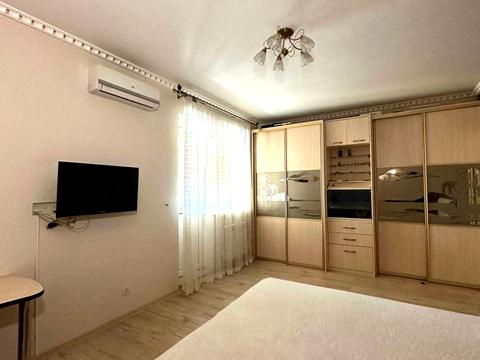 квартира за адресою Київ, Юрія Кондратюка вул., 7