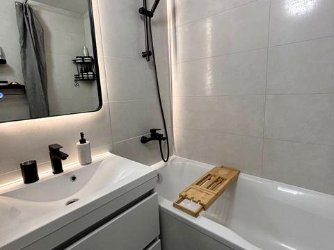 квартира за адресою Панаса Мирного вул., 21