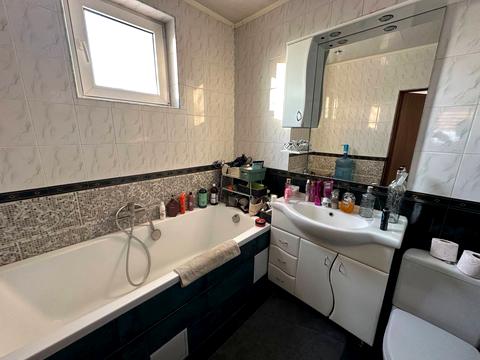 будинок за адресою Аграрна