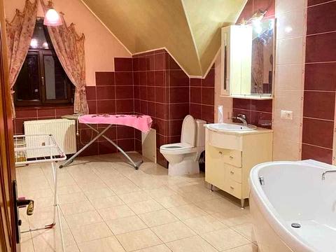 будинок за адресою Польова