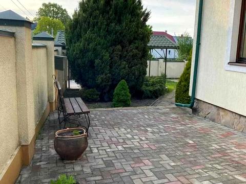 будинок за адресою Польова