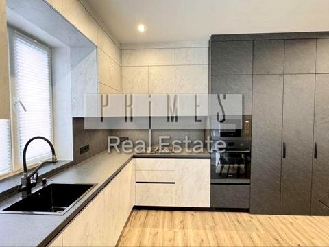 будинок за адресою с. Гатне, Абрикосовий пров., 9