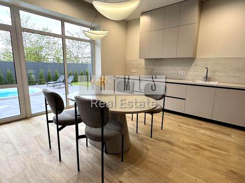 будинок за адресою Миколи Бажана просп.