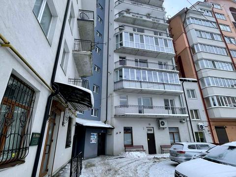 квартира за адресою Крушельницької вул., 55