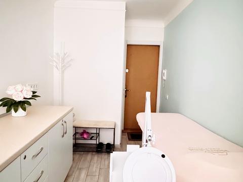 комерційна за адресою Олеся Гончара вул., 75