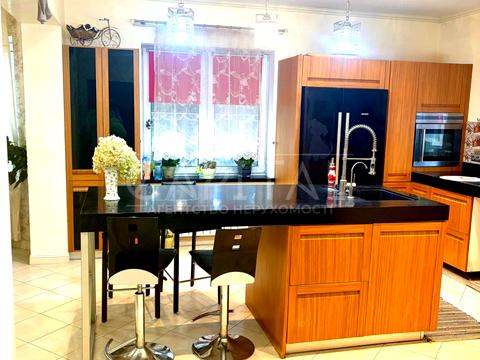 дом по адресу Александра Олеся ул.