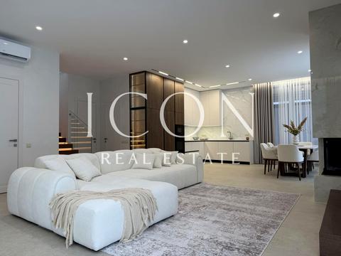 будинок за адресою Урядова