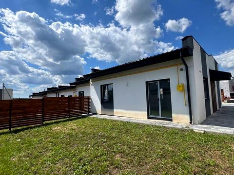 дом по адресу пгт. Гостомель, Весенняя ул.