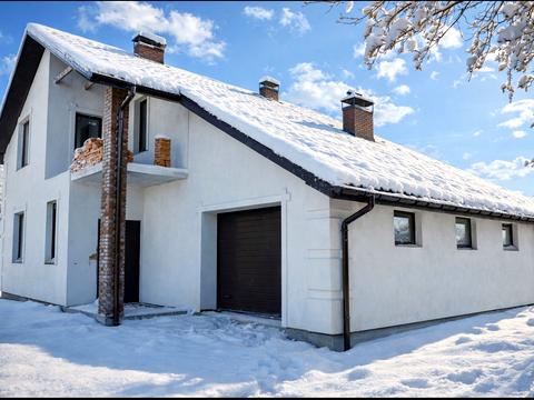 будинок за адресою Центральна вул. (Комсомольська)